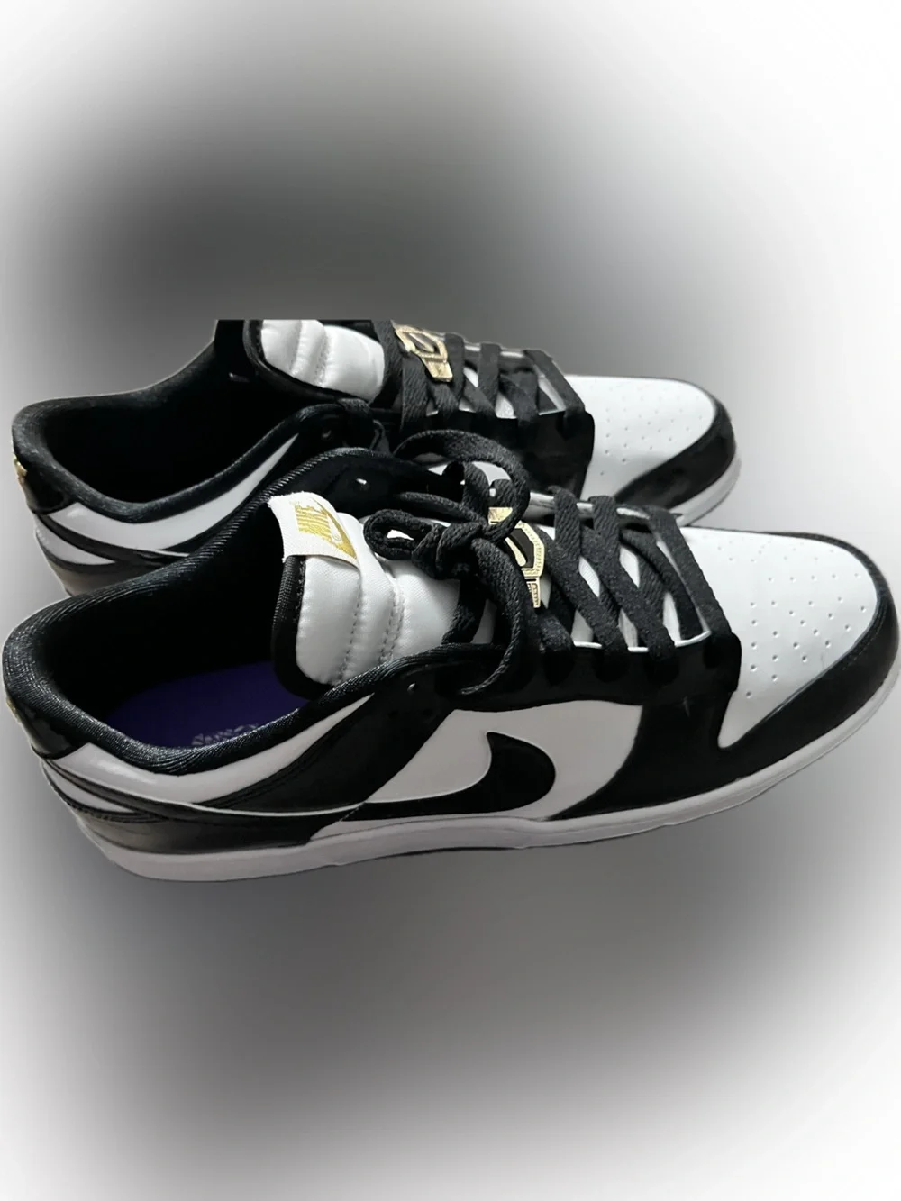Nike nib nwt Black & White Patent Low-Top Sneakers gold lace holder center shoe